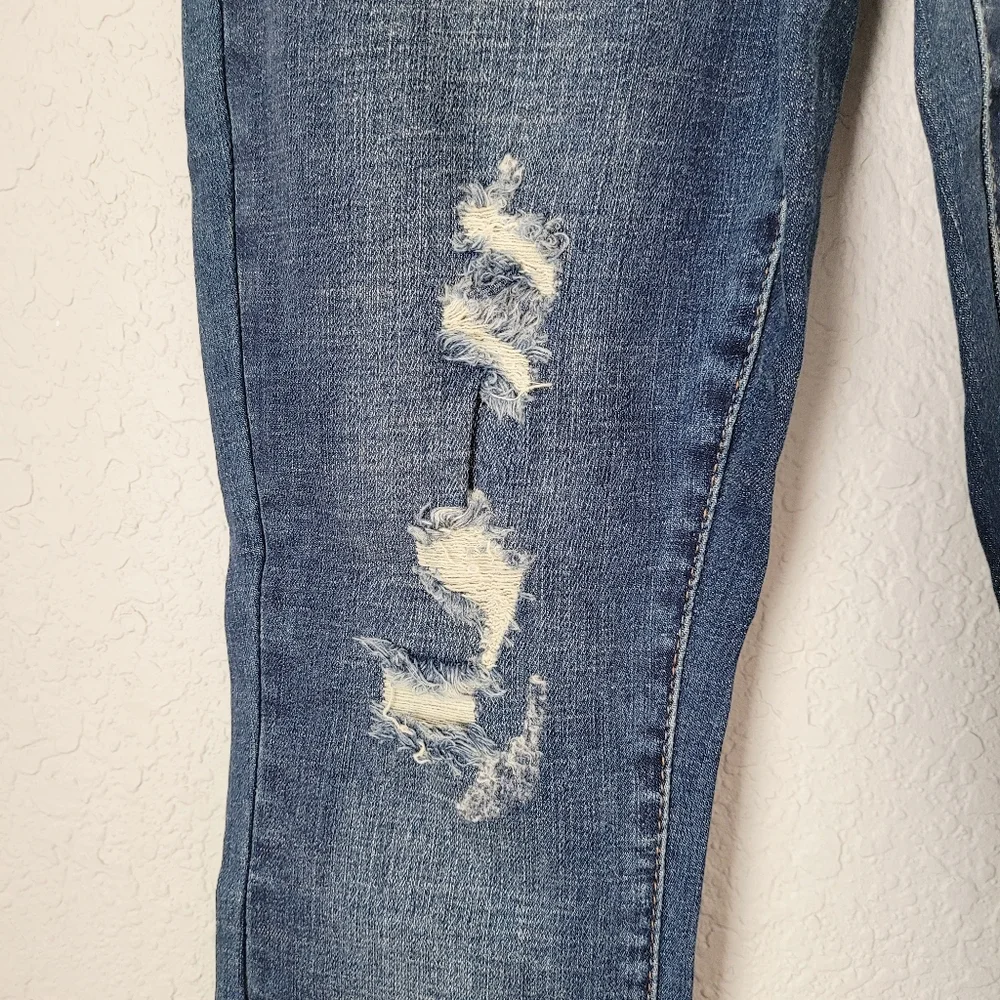 Judy Blue Mid Rise Distressed Dark Wash Relaxed Stretch Jeans Size 0(24) - Picture 8 of 15